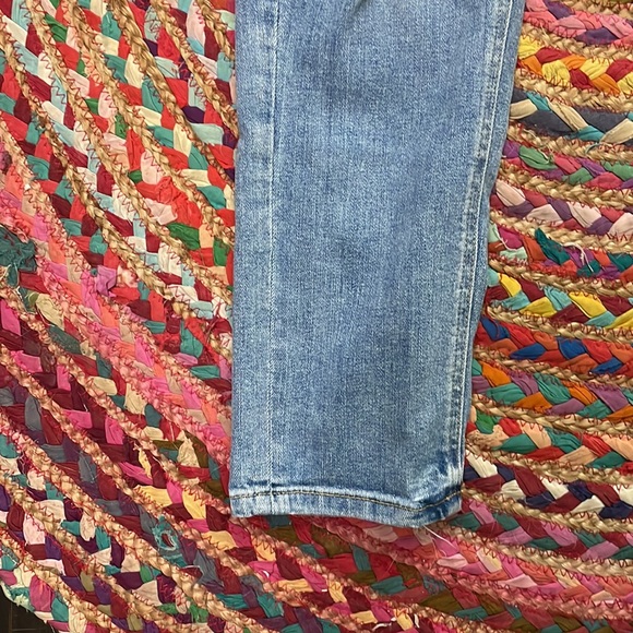 GARAGE women’s light wash ripped jeans - Picture 3 of 5